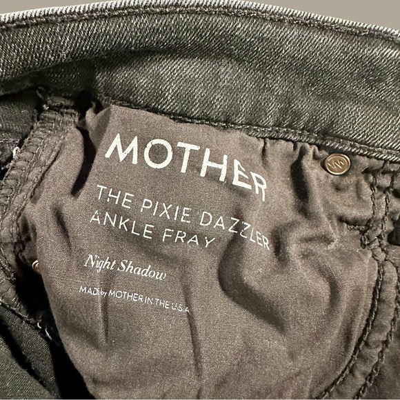 MOTHER Denim ‘The Pixie Dazzler Ankle Fray Jeans’ in “Night Shadow” Size 25 - Picture 7 of 16